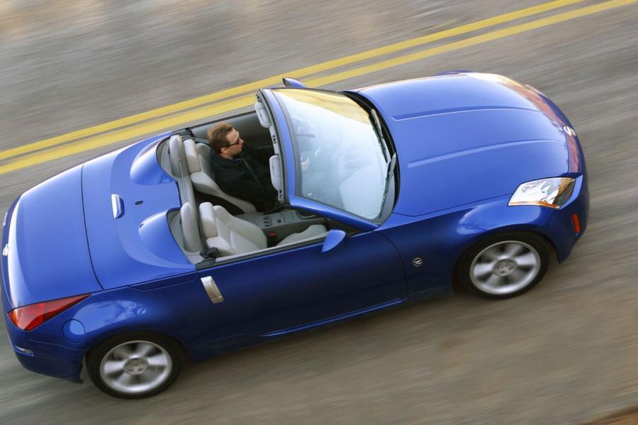  Nissan 350Z 2003 года  (фото 100 из 103)
